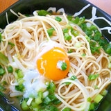 余った冷やし中華麺とラーメンスープで煮込みラーメン